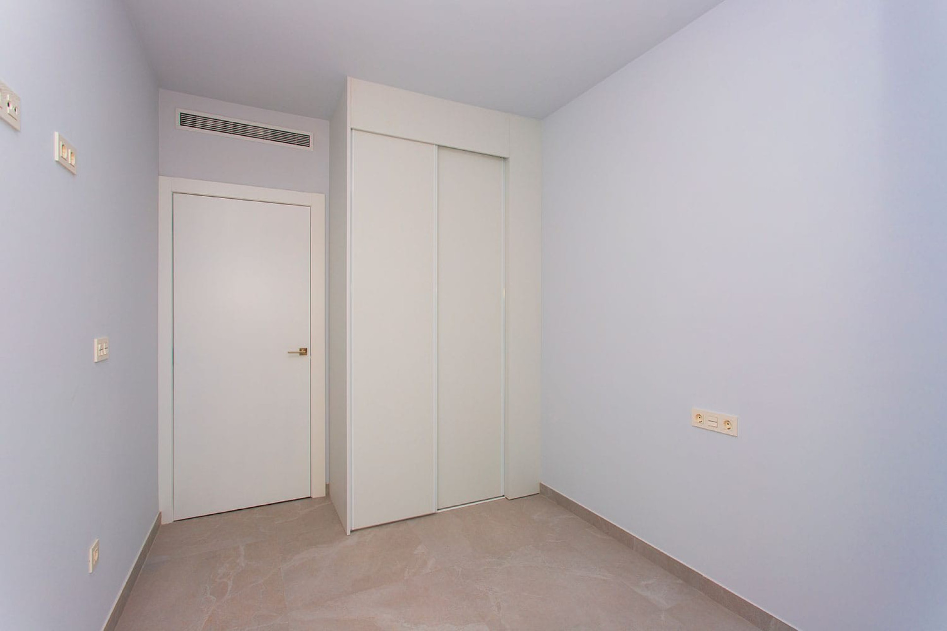Reventa - Apartamento / Piso - Torrevieja - Playa del Cura