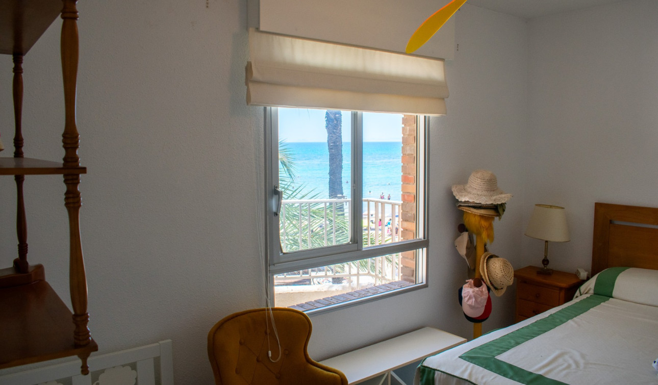 Reventa - Apartamento / Piso - Torrevieja - Playa del Cura