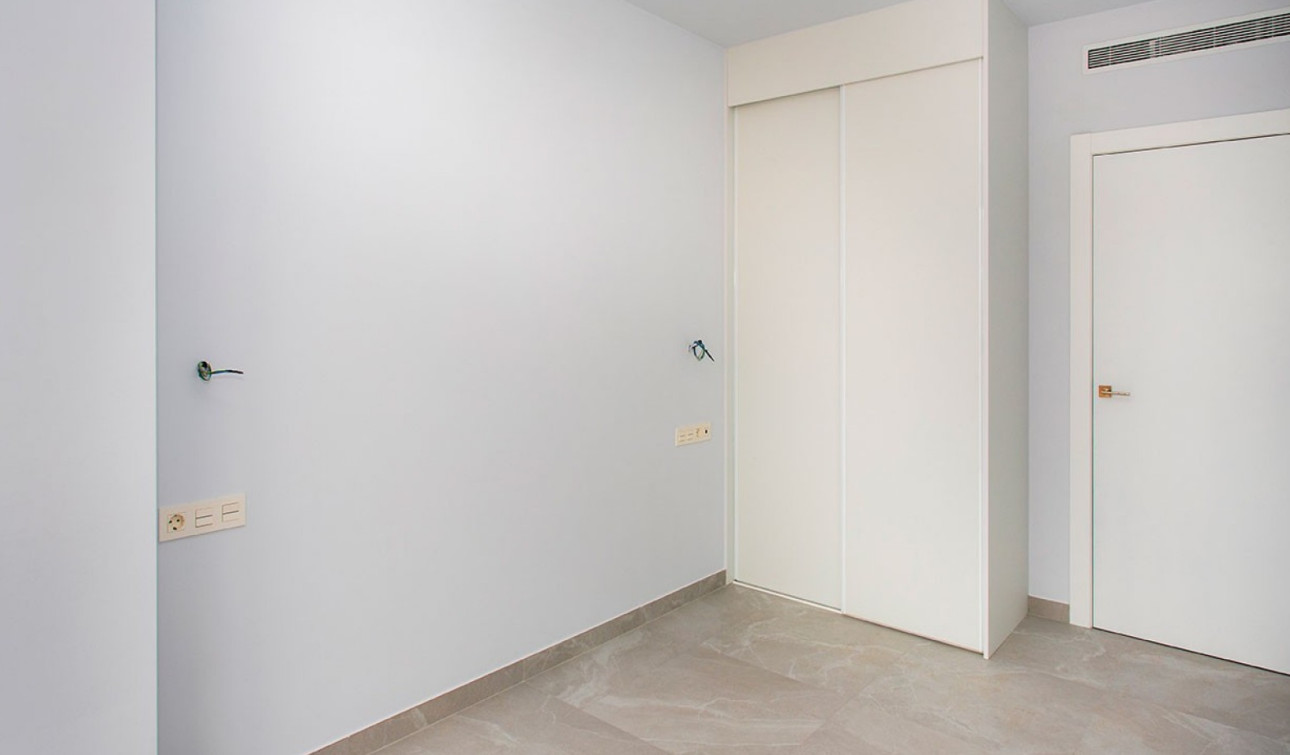 Reventa - Apartamento / Piso - Torrevieja - Playa del Cura