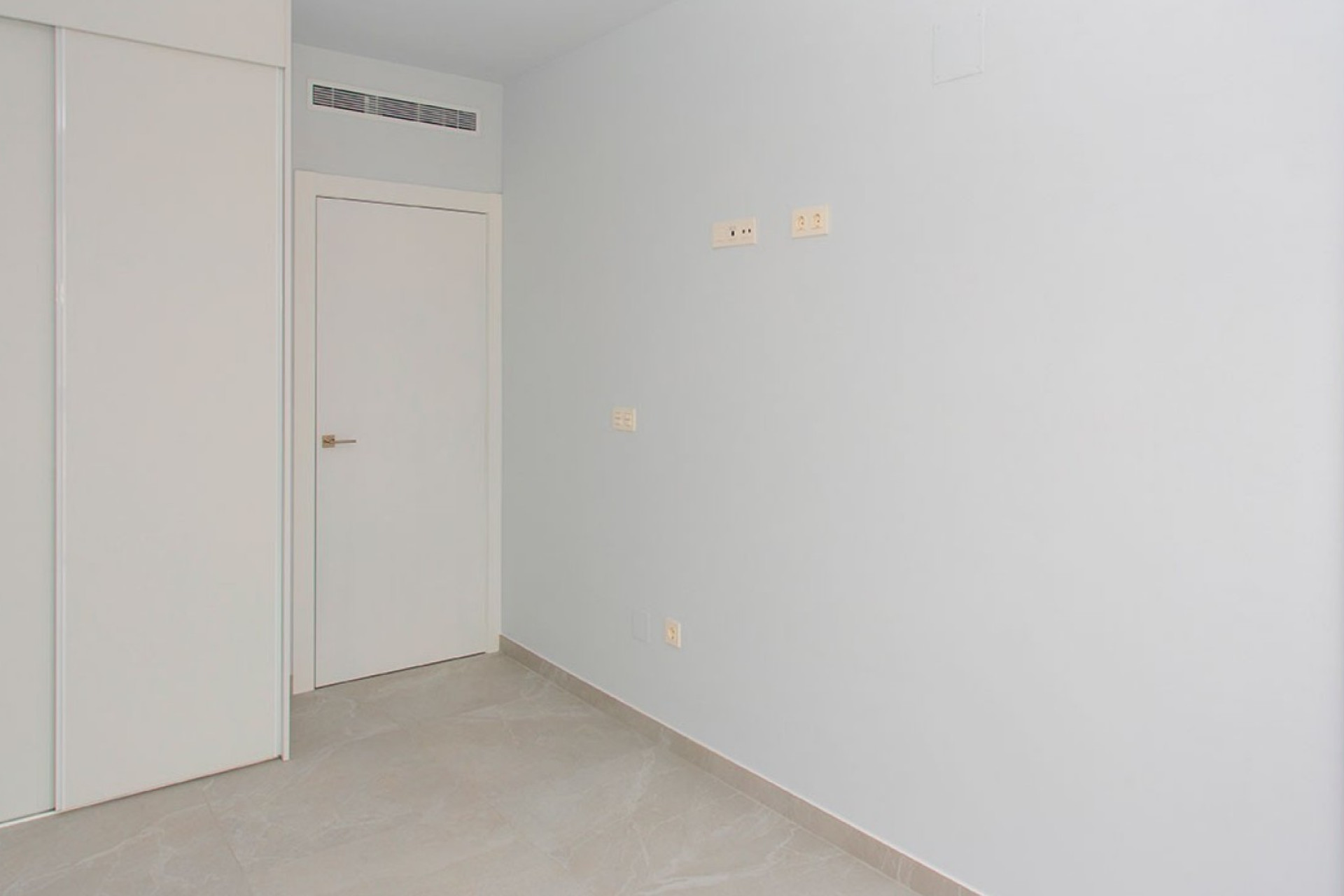Reventa - Apartamento / Piso - Torrevieja - Playa del Cura