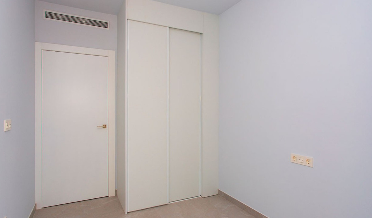 Reventa - Apartamento / Piso - Torrevieja - Playa del Cura