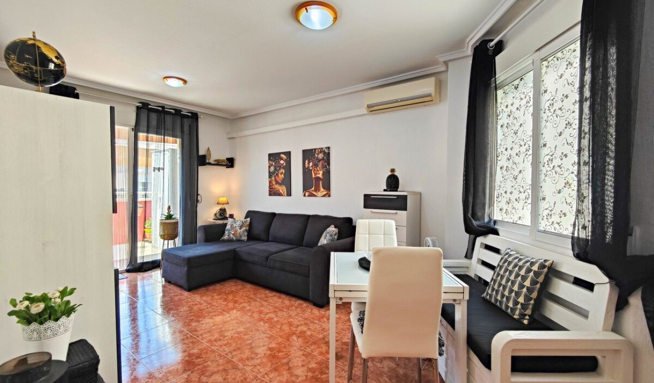 Reventa - Apartamento / Piso - Torrevieja - Playa del Cura