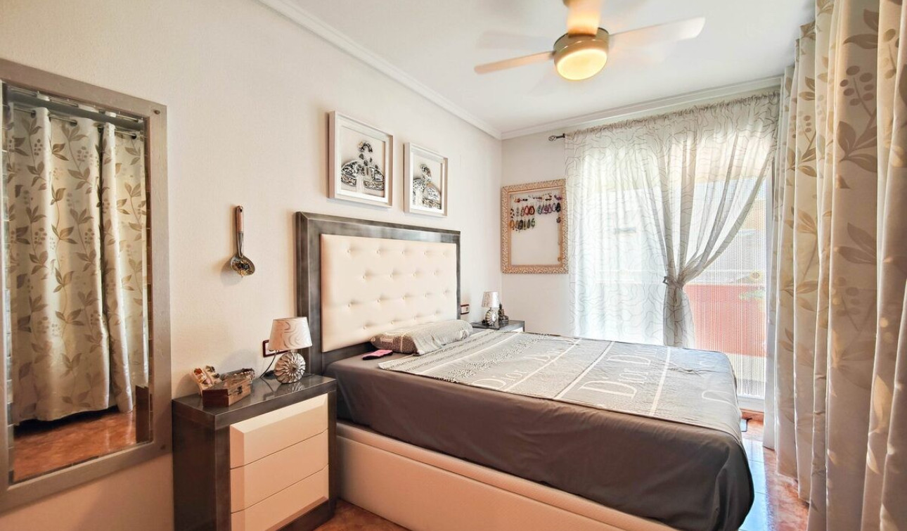 Reventa - Apartamento / Piso - Torrevieja - Playa del Cura