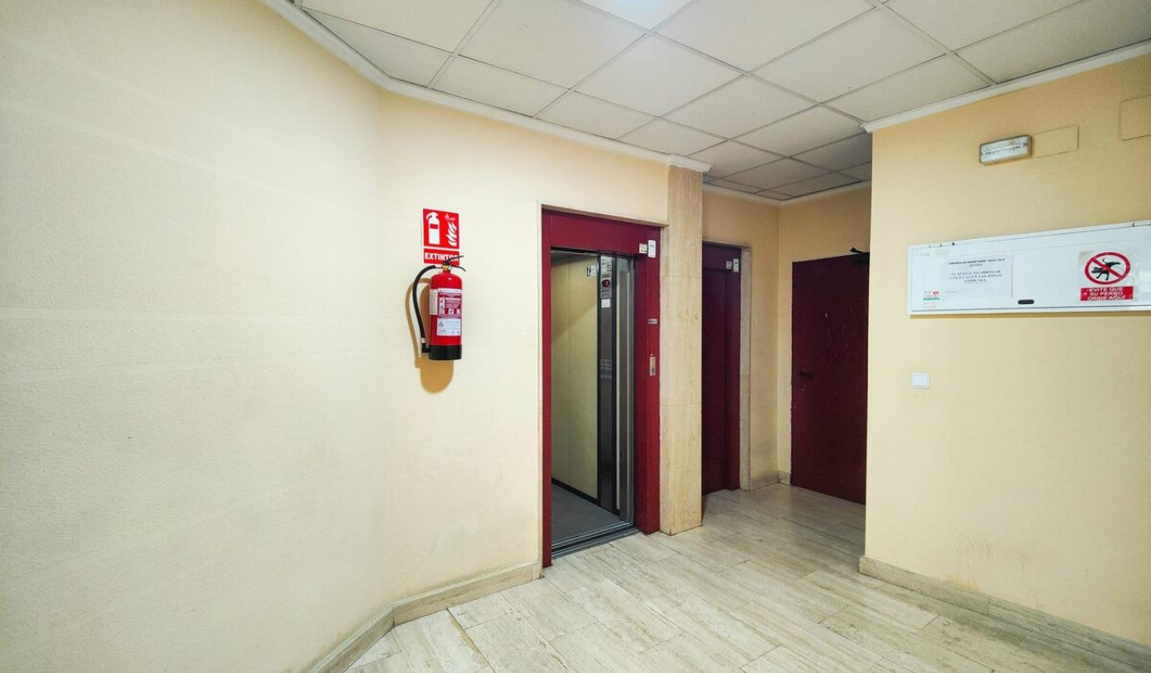 Reventa - Apartamento / Piso - Torrevieja - Playa del Cura