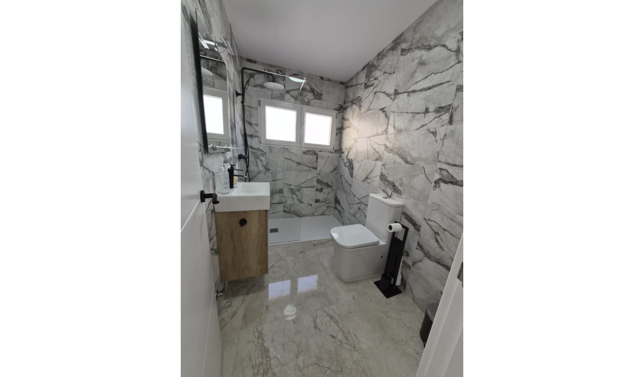 Reventa - Apartamento / Piso - Torrevieja - Playa del Cura