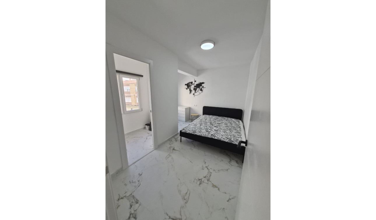 Reventa - Apartamento / Piso - Torrevieja - Playa del Cura
