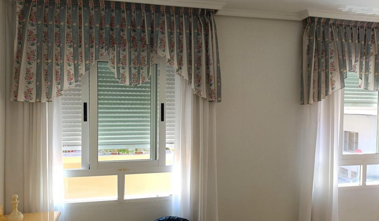 Reventa - Apartamento / Piso - Torrevieja - Playa del Cura