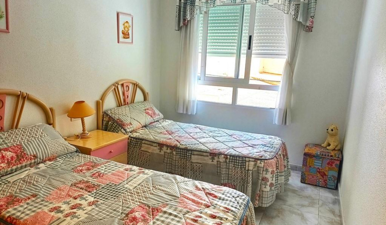 Reventa - Apartamento / Piso - Torrevieja - Playa del Cura