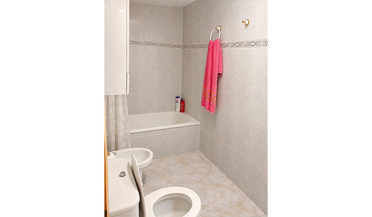 Reventa - Apartamento / Piso - Torrevieja - Playa del Cura