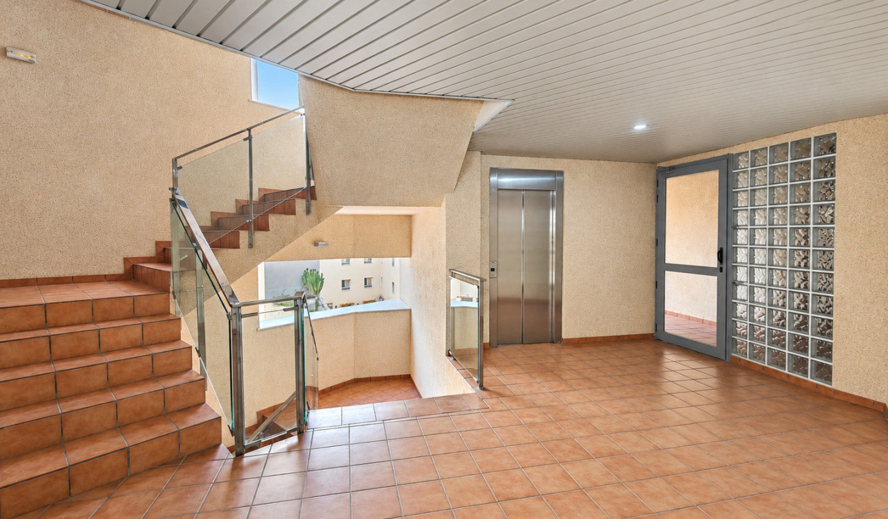 Reventa - Apartamento / Piso - Torrevieja - Playa del Cura