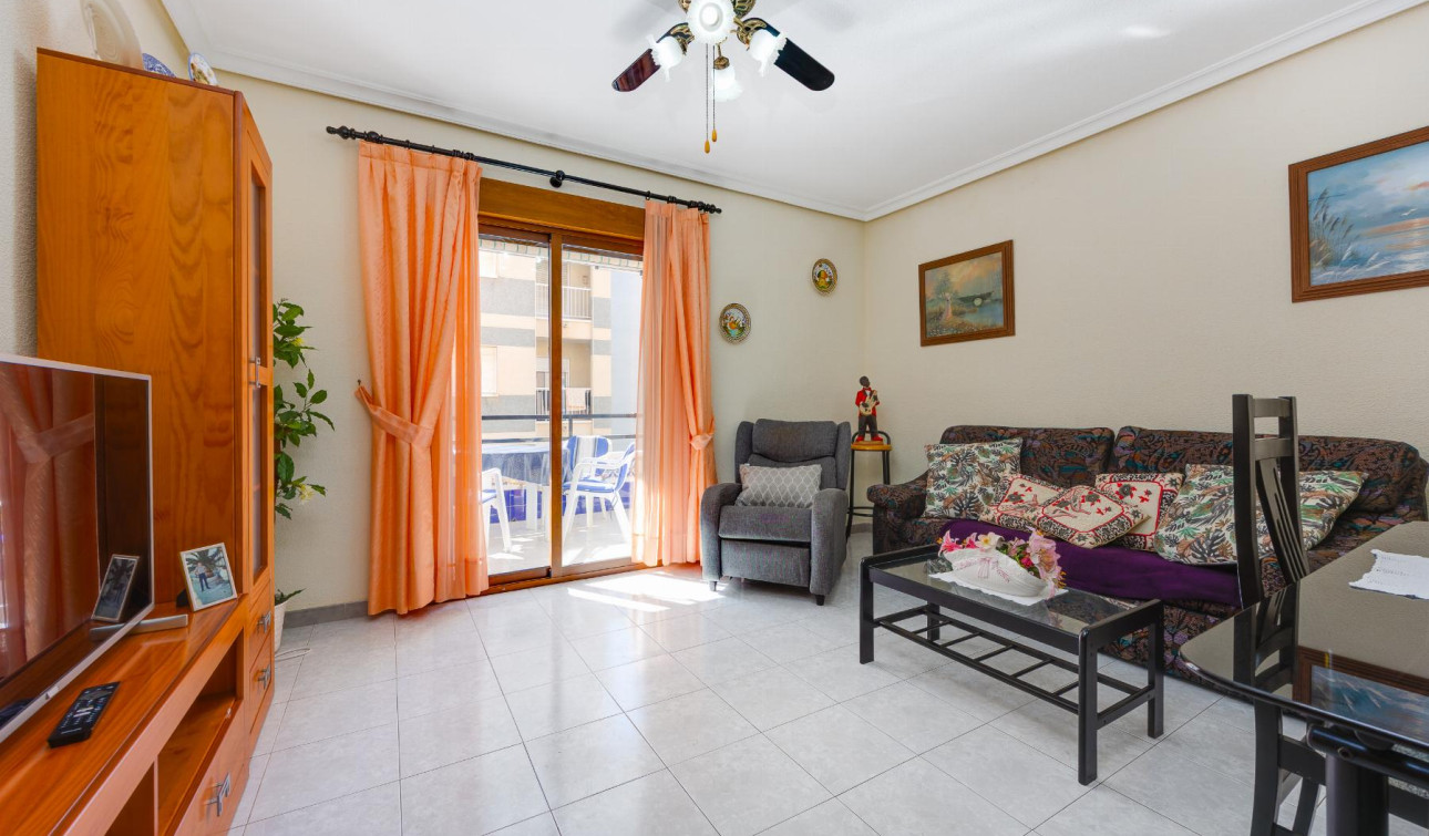 Reventa - Apartamento / Piso - Torrevieja - Playa del Cura