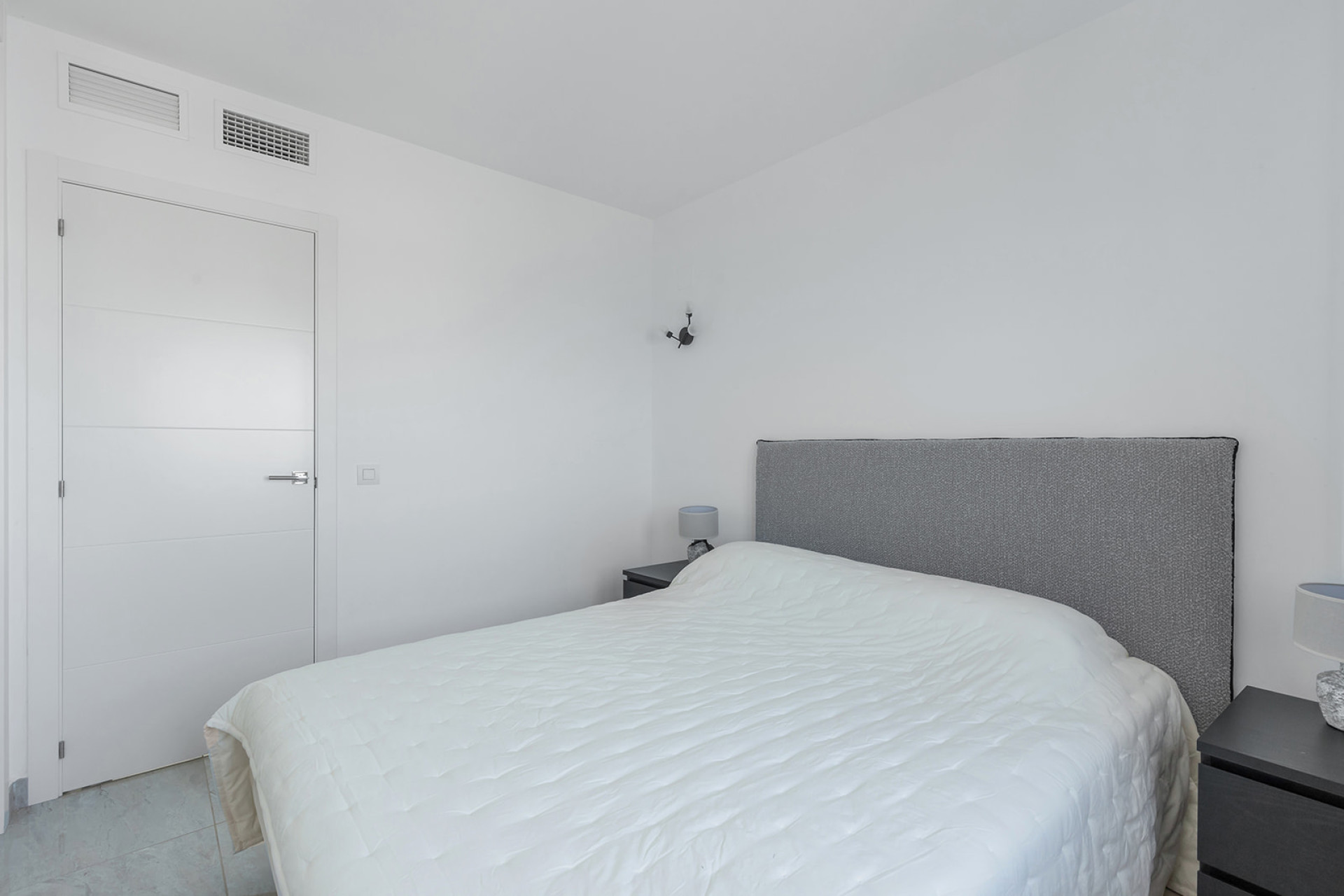 Reventa - Apartamento / Piso - Torrevieja - Punta Prima