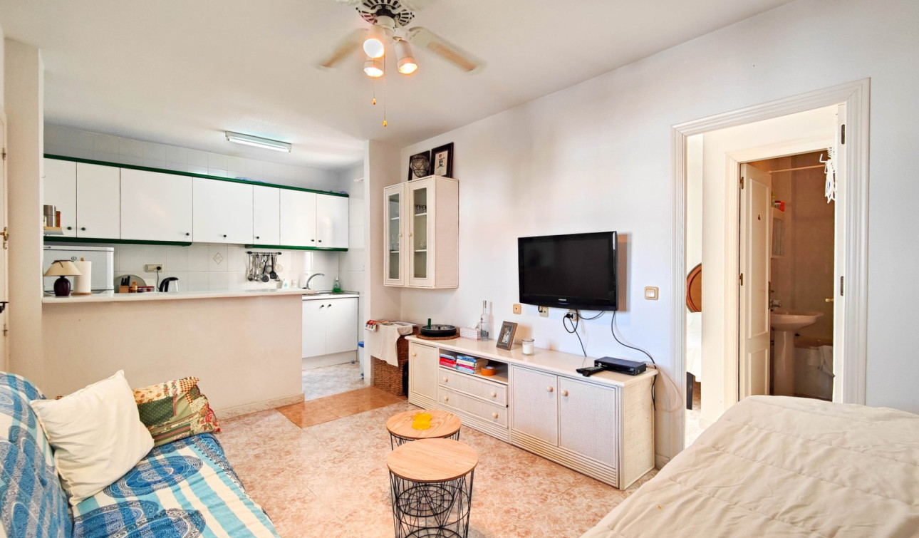 Reventa - Apartamento / Piso - Torrevieja - Punta Prima