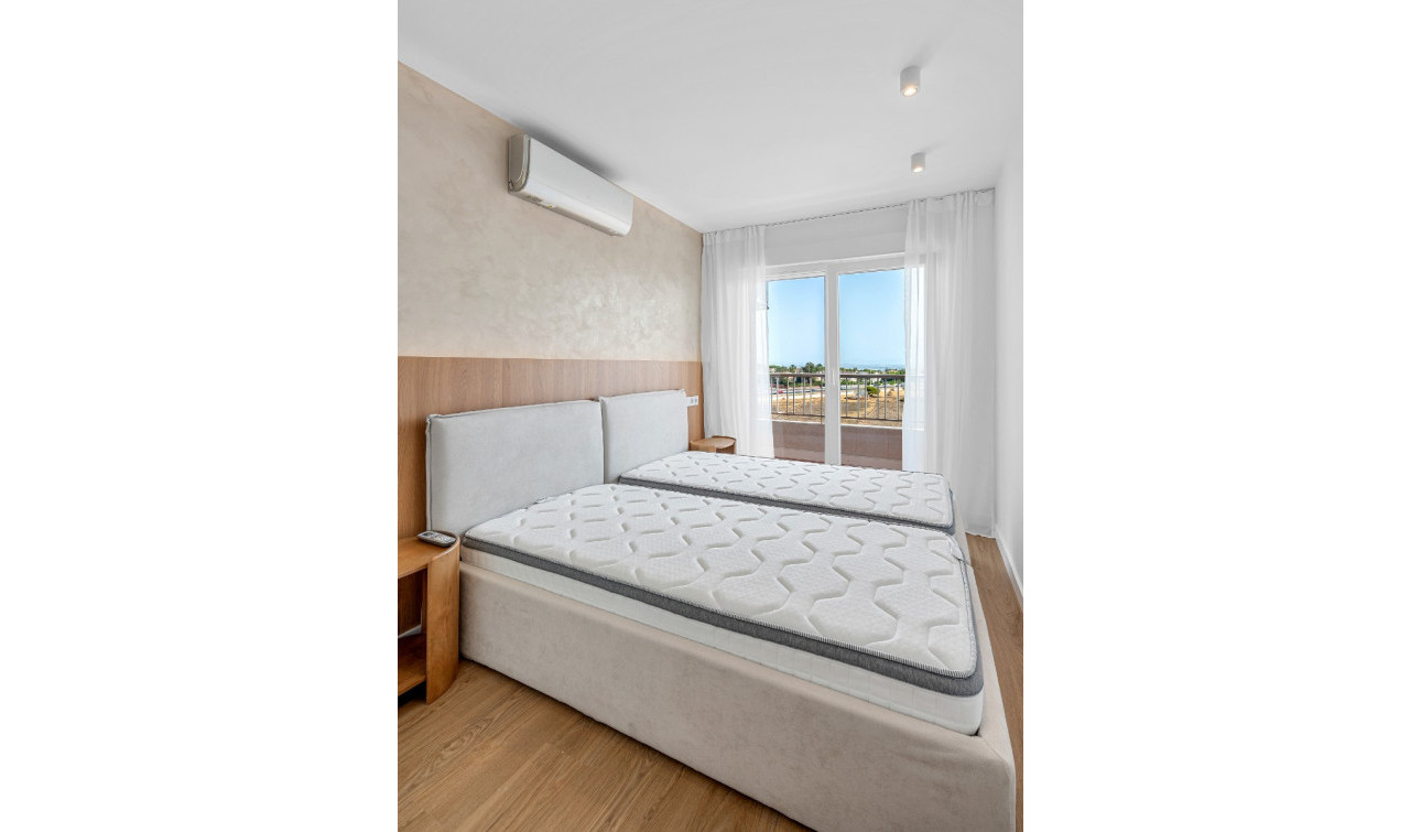 Reventa - Apartamento / Piso - Torrevieja - Punta Prima