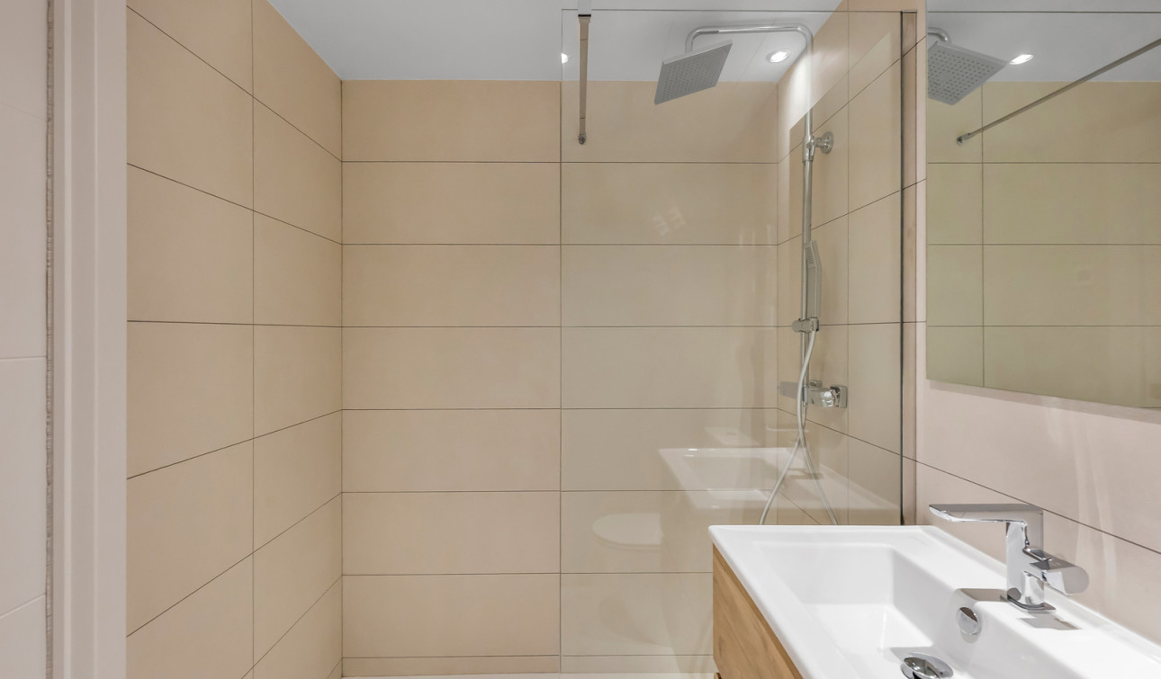 Reventa - Apartamento / Piso - Torrevieja - Punta Prima