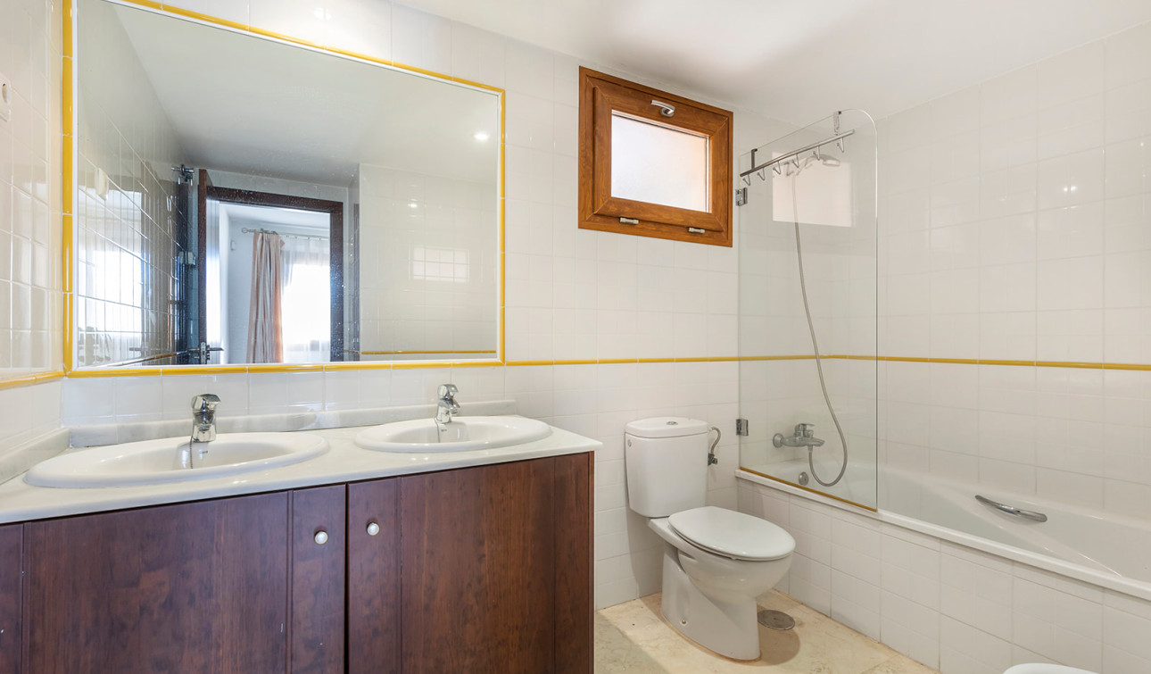 Reventa - Apartamento / Piso - Torrevieja - Punta Prima