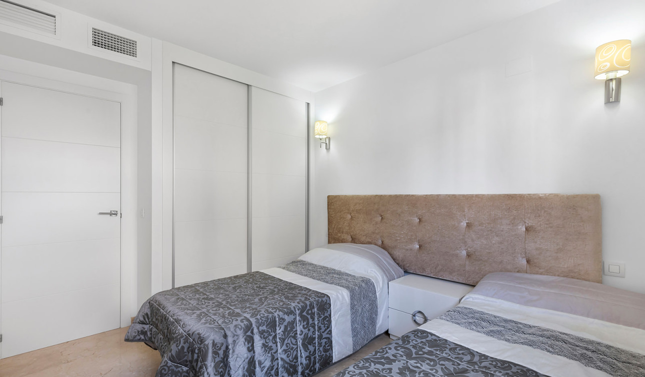 Reventa - Apartamento / Piso - Torrevieja - Punta Prima