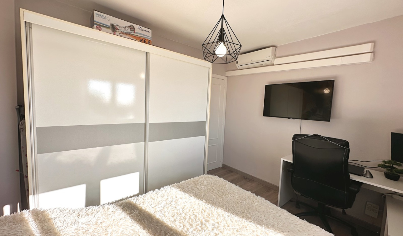 Reventa - Apartamento / Piso - Torrevieja - San Luis
