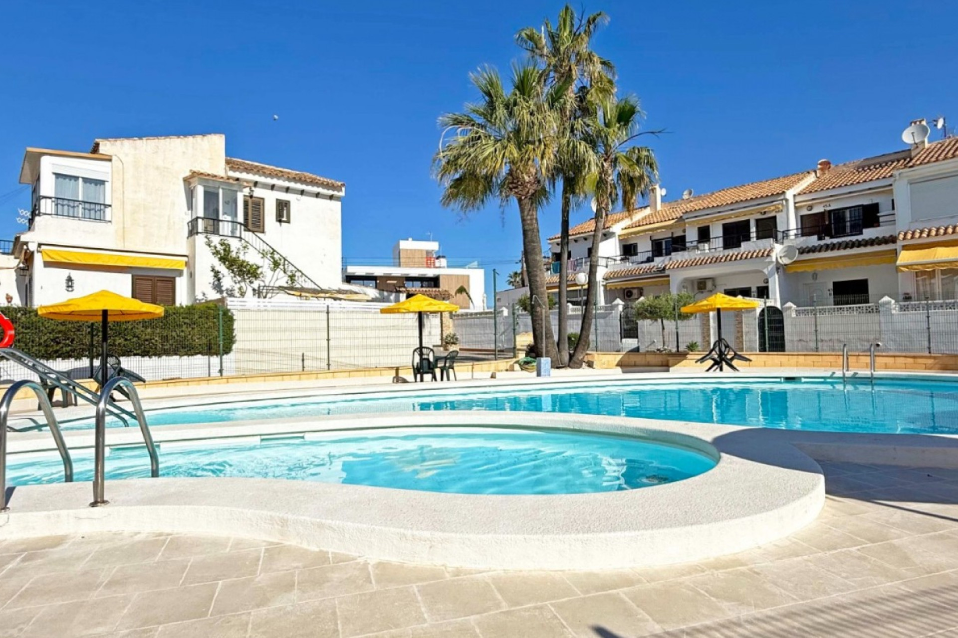 Reventa - Apartamento / Piso - Torrevieja - Torrelamata - La Mata