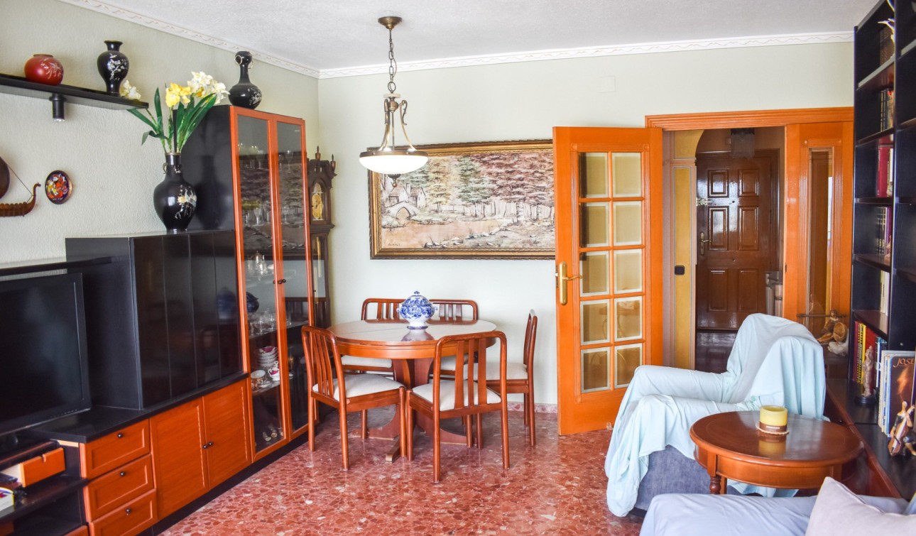 Reventa - Apartamento / Piso - Torrevieja - Torrevieja Centro