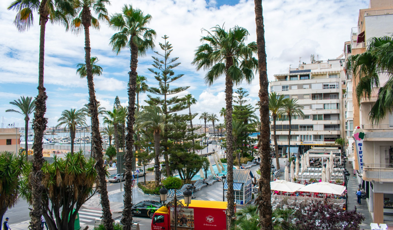 Reventa - Apartamento / Piso - Torrevieja - Torrevieja Centro