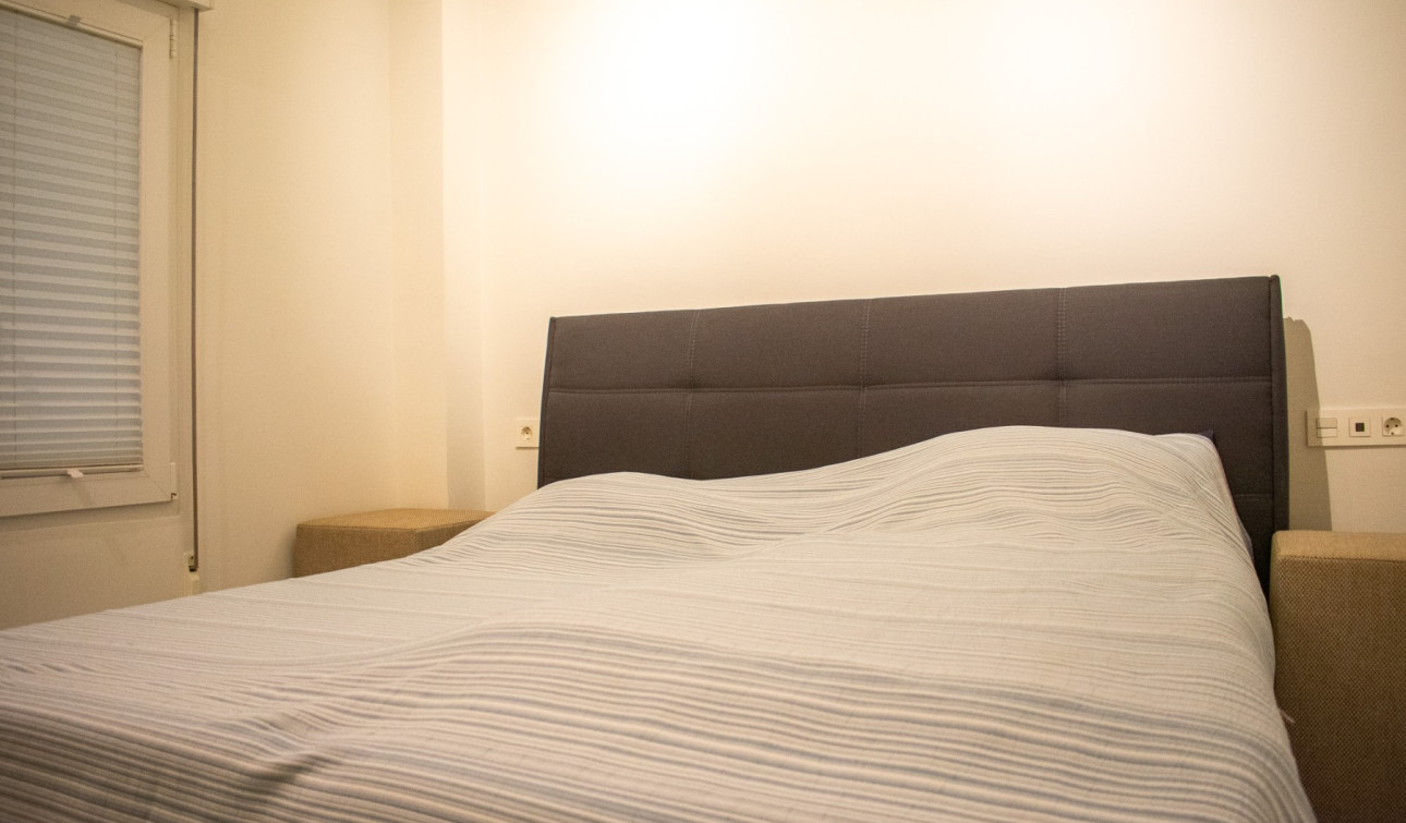 Reventa - Apartamento / Piso - Torrevieja - Torrevieja Centro