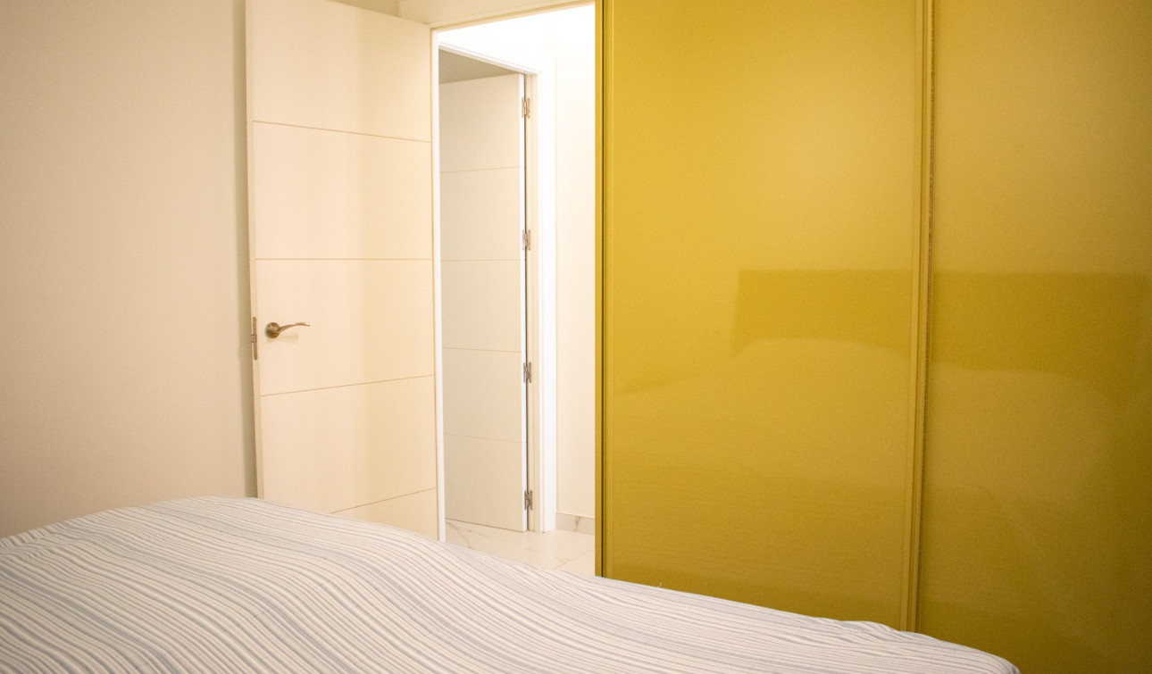 Reventa - Apartamento / Piso - Torrevieja - Torrevieja Centro