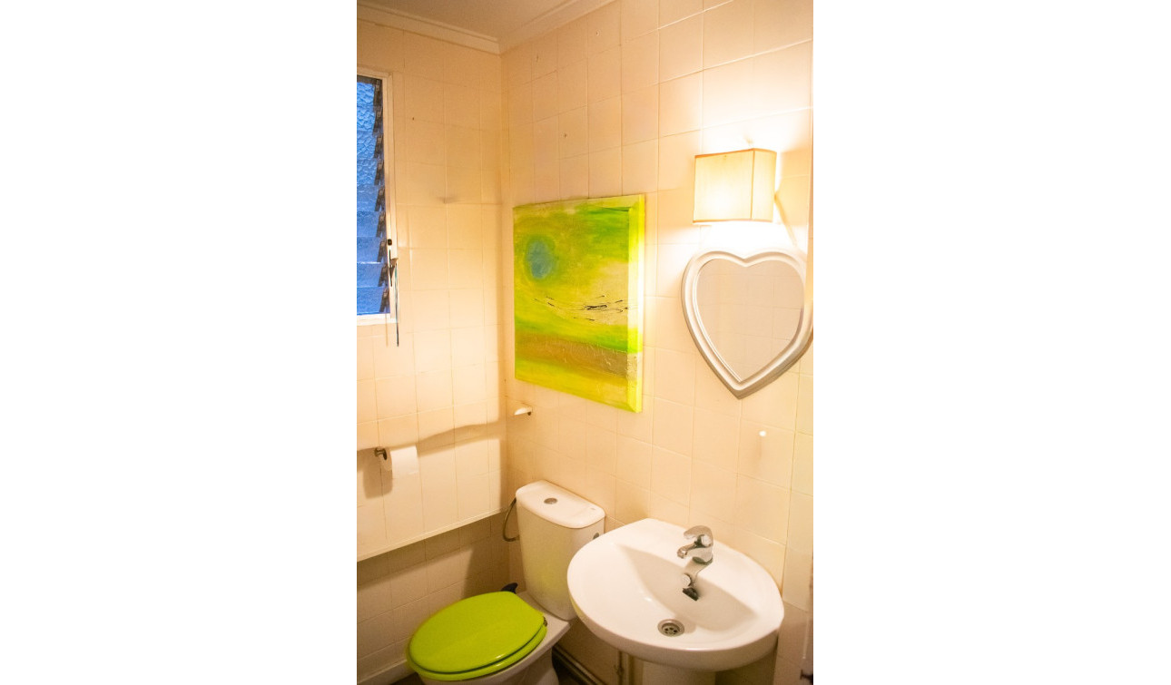 Reventa - Apartamento / Piso - Torrevieja - Torrevieja Centro