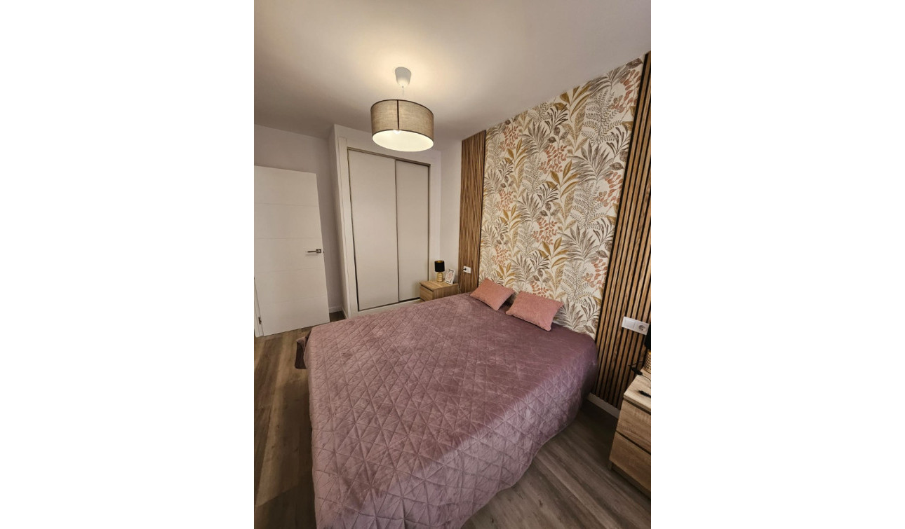 Reventa - Apartamento / Piso - Torrevieja - Torrevieja Centro
