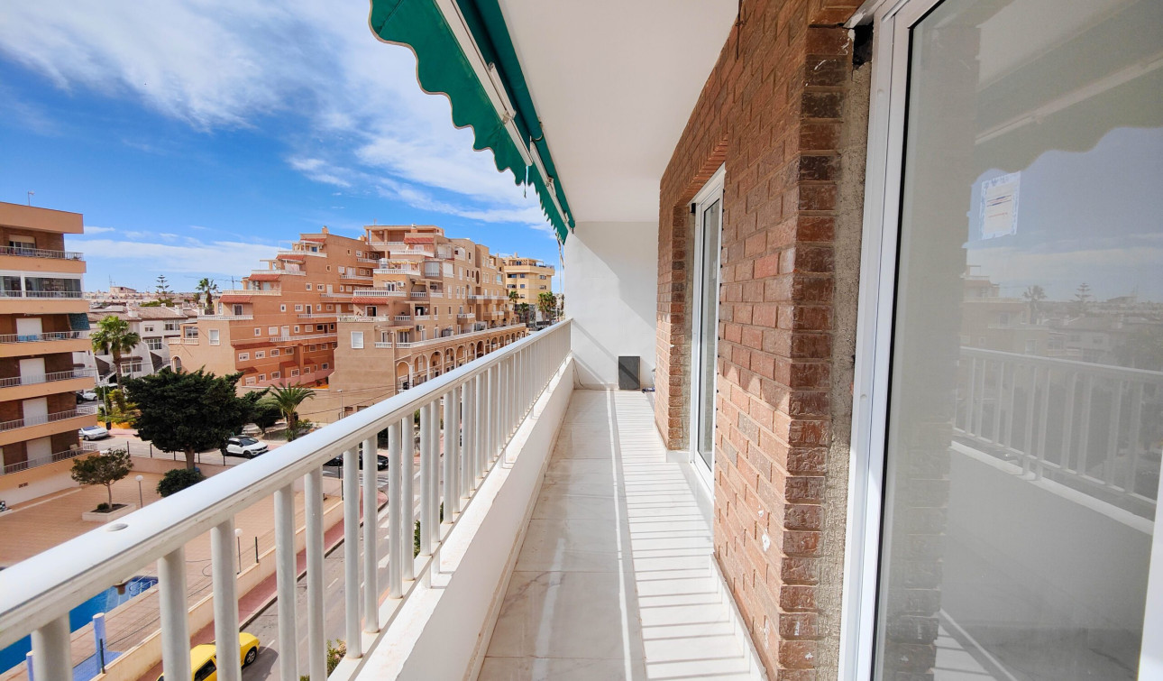 Reventa - Apartamento / Piso - Torrevieja - torrevieja