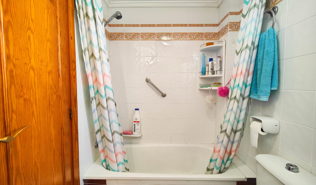 Reventa - Apartamento / Piso - Torrevieja - torrevieja