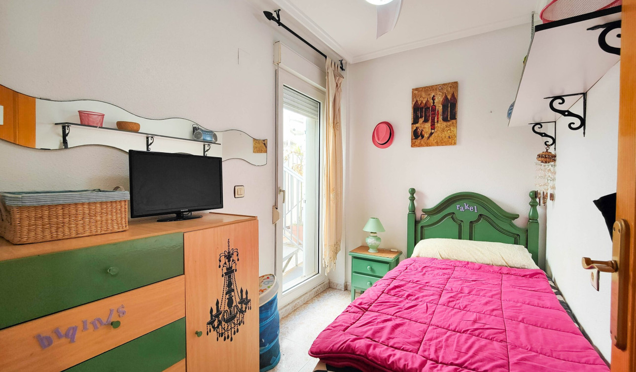 Reventa - Apartamento / Piso - Torrevieja - torrevieja