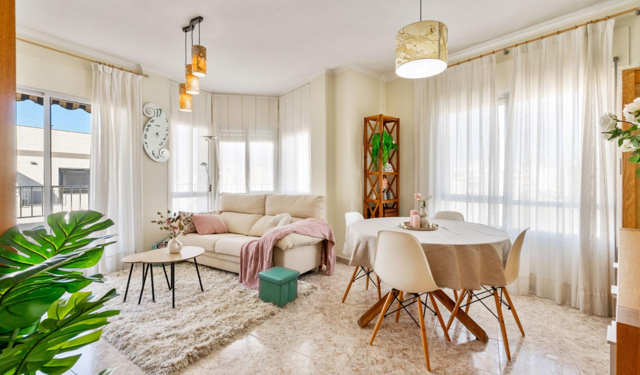 Reventa - Apartamento / Piso - Torrevieja - torrevieja