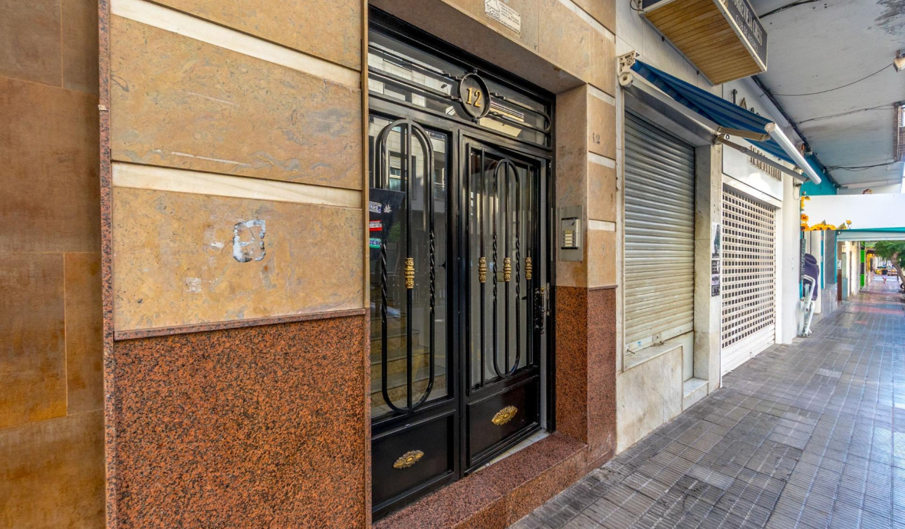 Reventa - Apartamento / Piso - Torrevieja - torrevieja