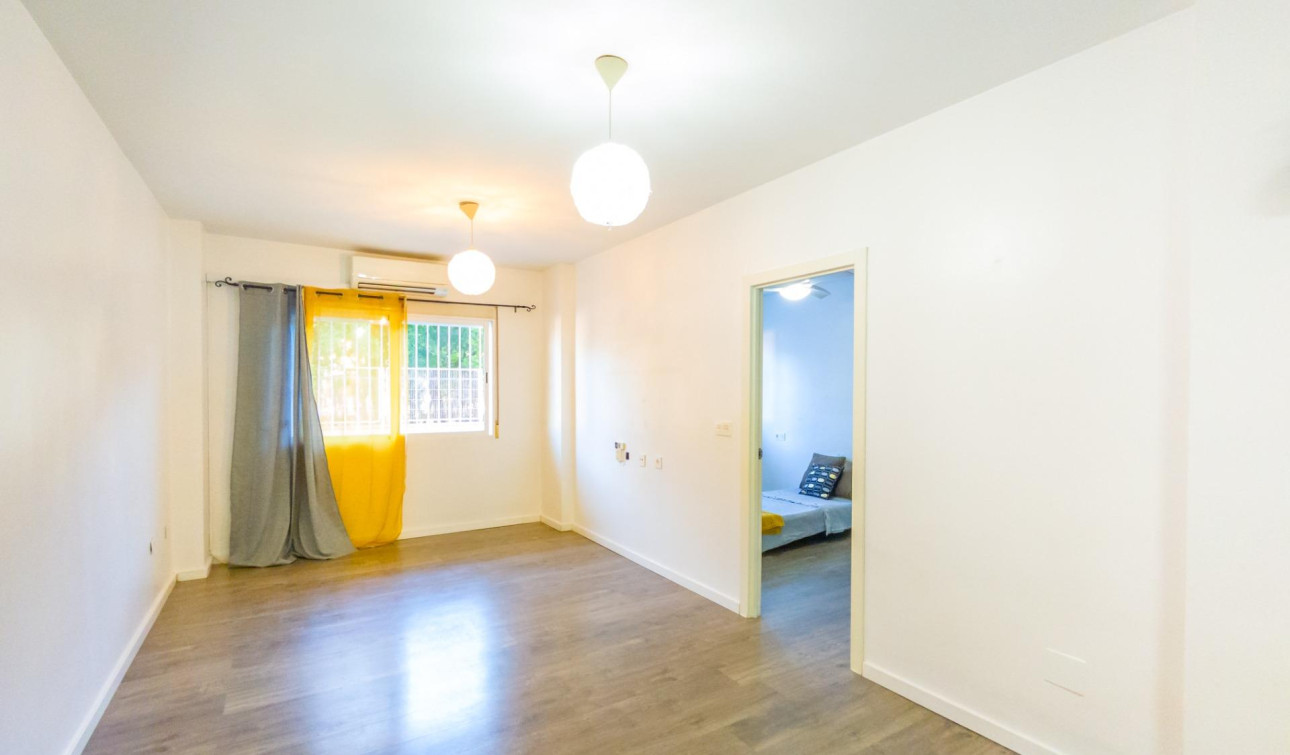 Reventa - Apartamento / Piso - Torrevieja - torrevieja