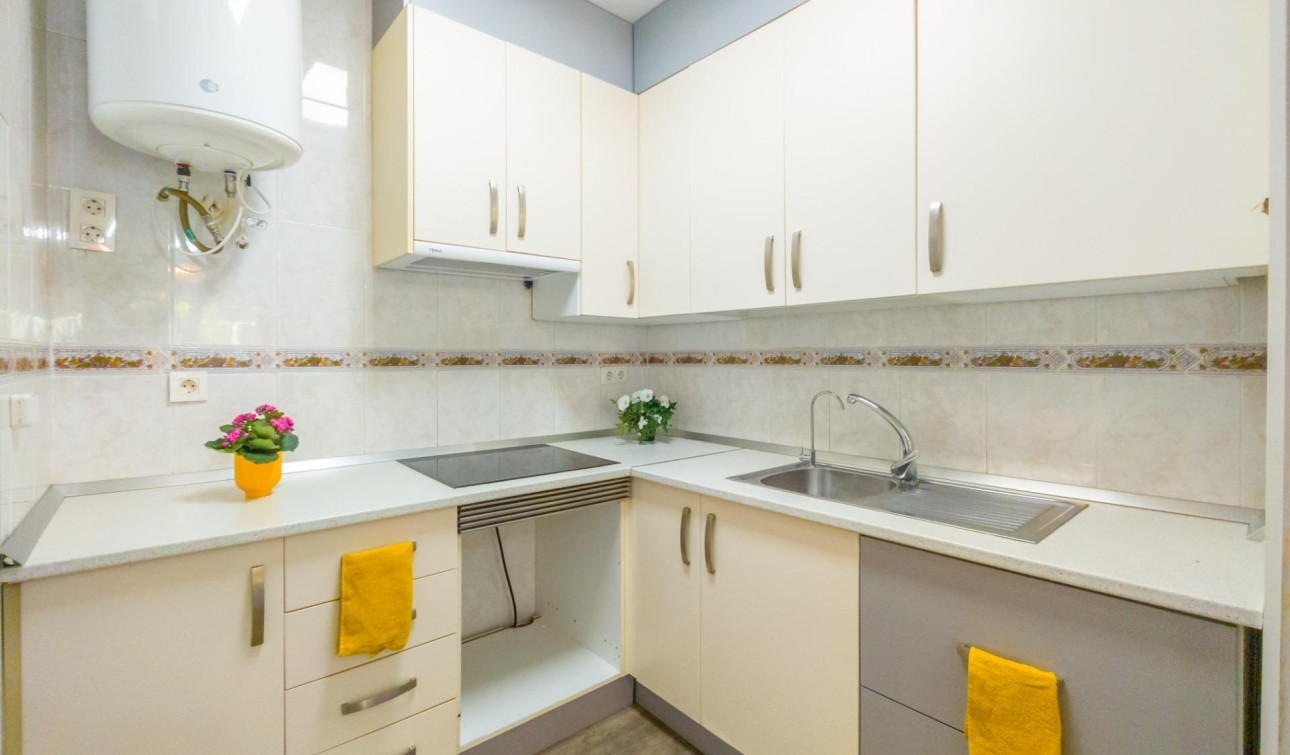 Reventa - Apartamento / Piso - Torrevieja - torrevieja