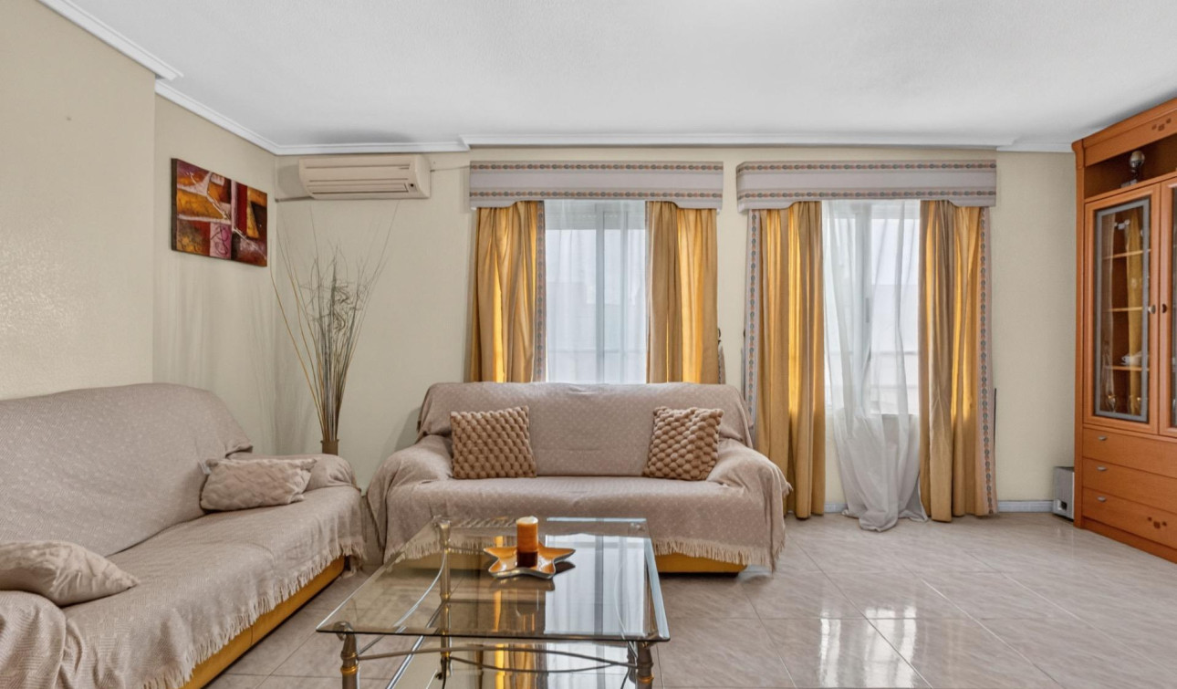 Reventa - Apartamento / Piso - Torrevieja - torrevieja