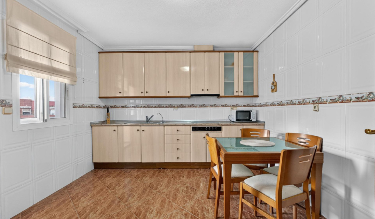 Reventa - Apartamento / Piso - Torrevieja - torrevieja
