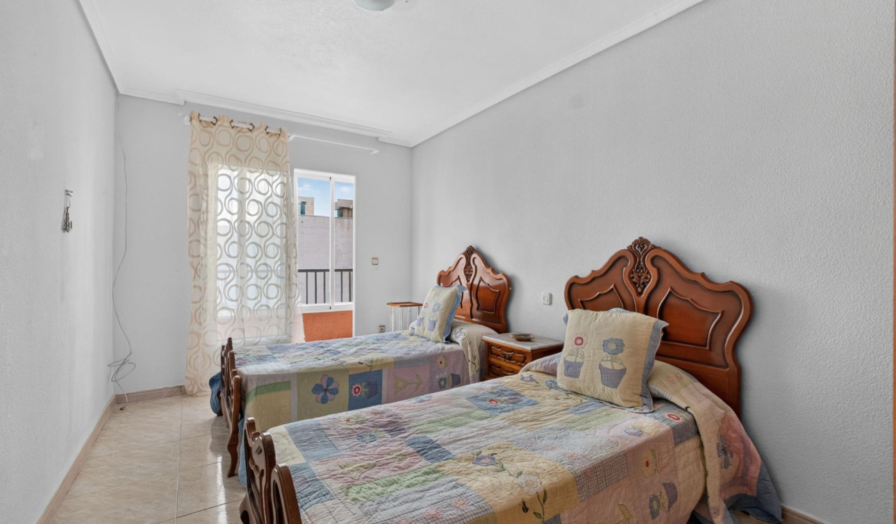 Reventa - Apartamento / Piso - Torrevieja - torrevieja
