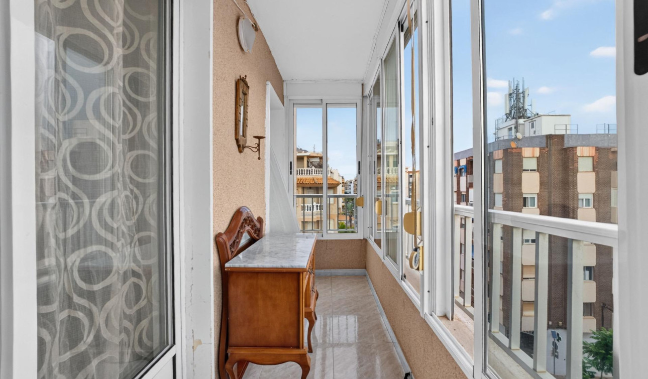 Reventa - Apartamento / Piso - Torrevieja - torrevieja