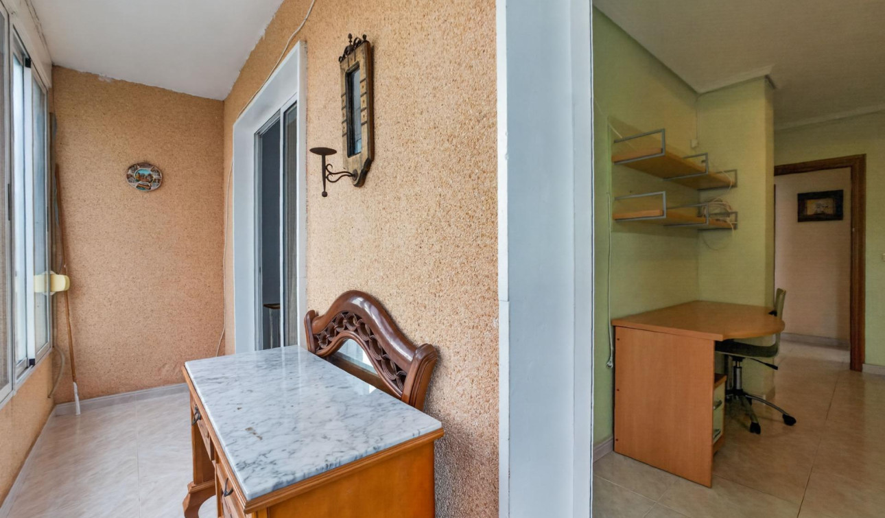 Reventa - Apartamento / Piso - Torrevieja - torrevieja