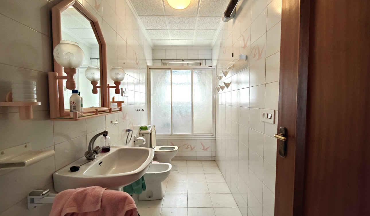 Reventa - Apartamento / Piso - Torrevieja - torrevieja