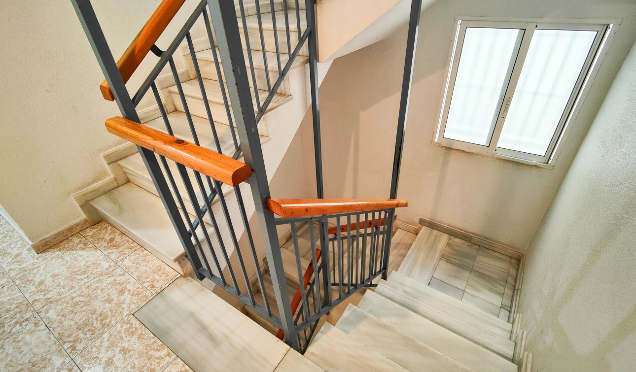 Reventa - Apartamento / Piso - Torrevieja - torrevieja