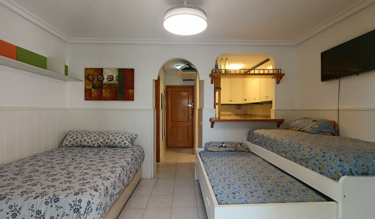 Reventa - Apartamento / Piso - Torrevieja