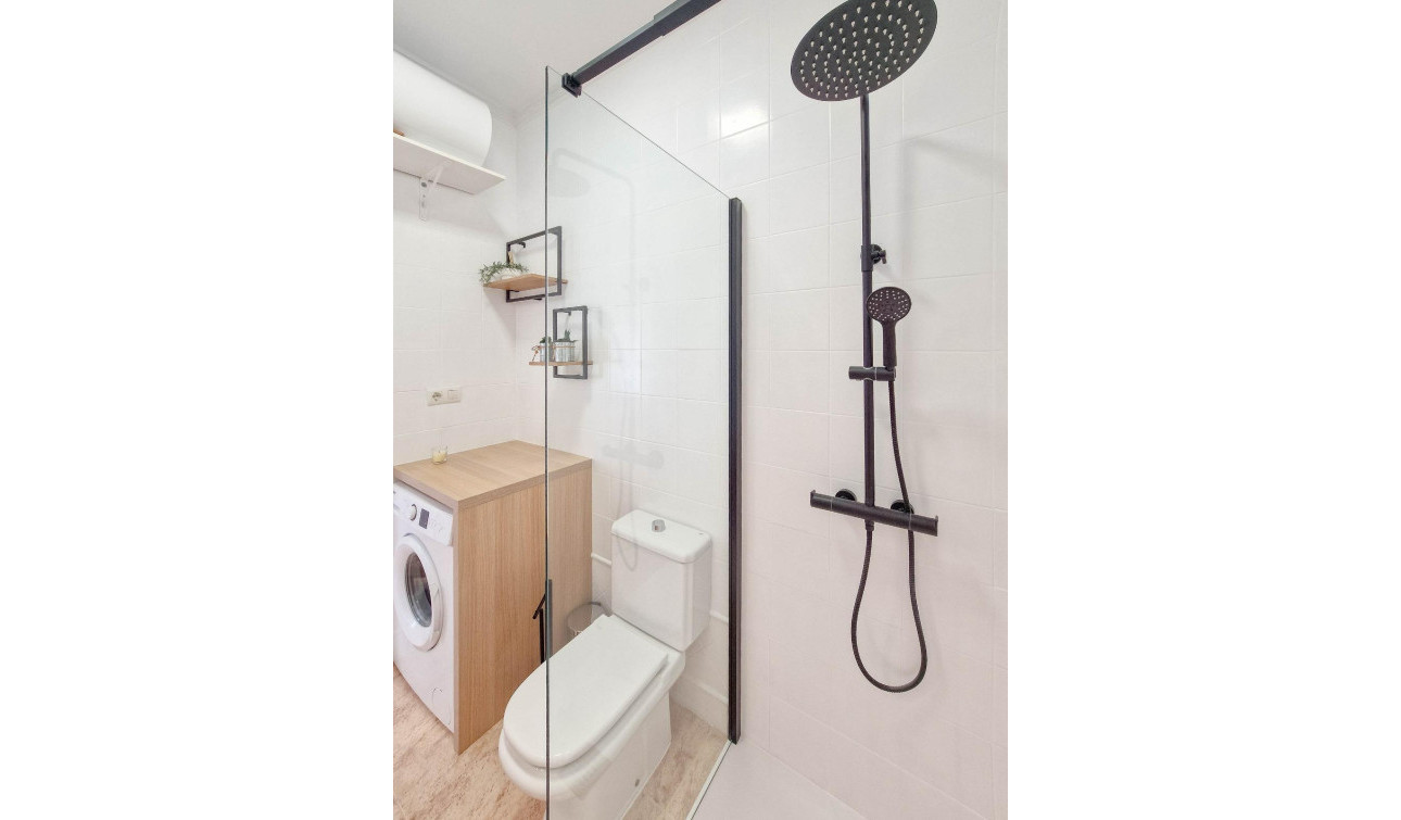 Reventa - Apartamento / Piso - Torrevieja