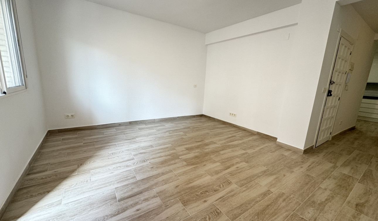 Reventa - Apartamento / Piso - Torrevieja