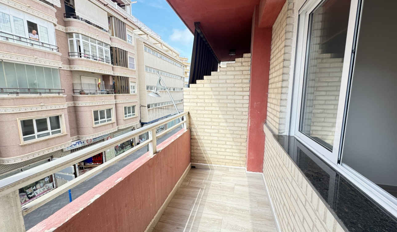 Reventa - Apartamento / Piso - Torrevieja