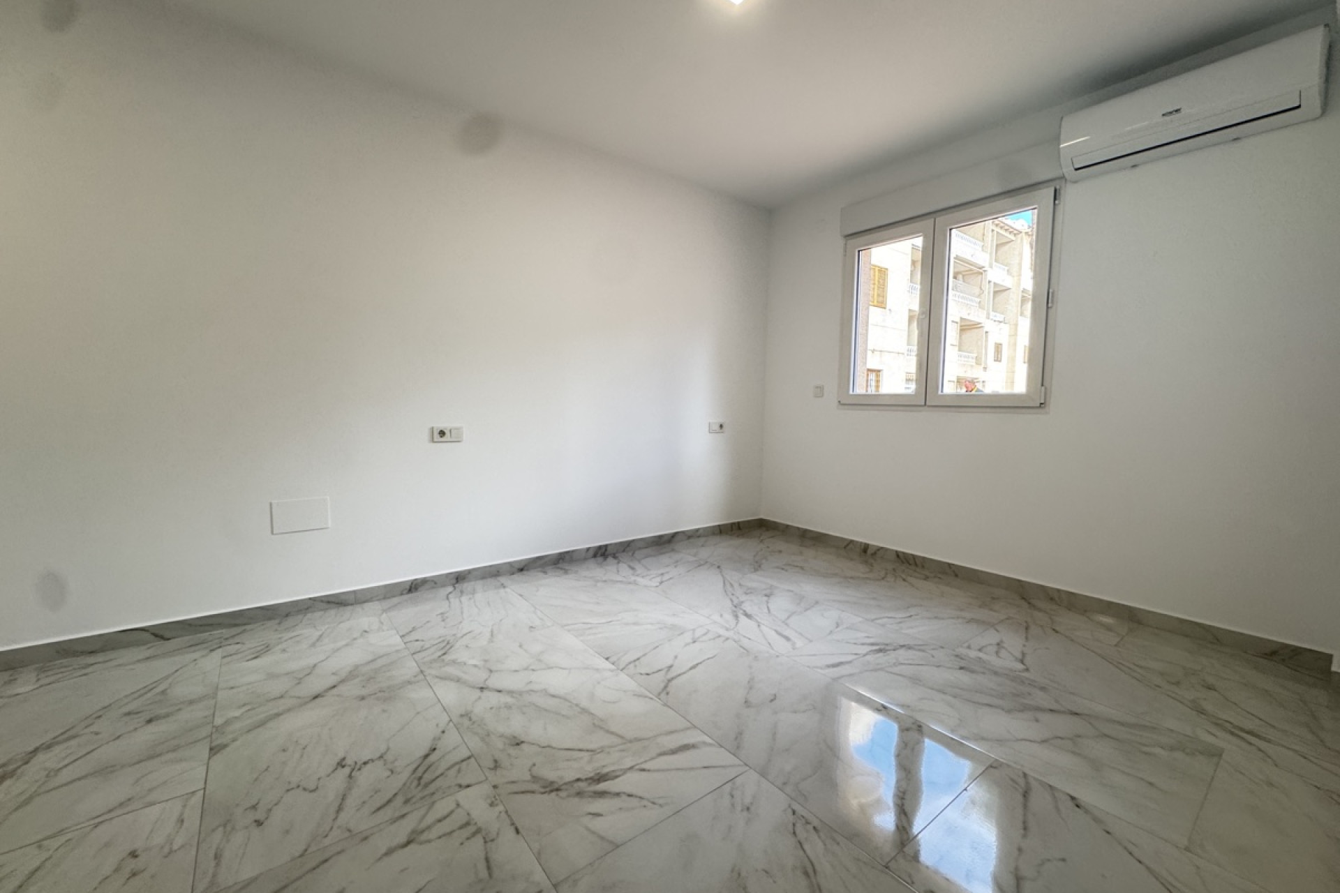 Reventa - Apartamento / Piso - Torrevieja