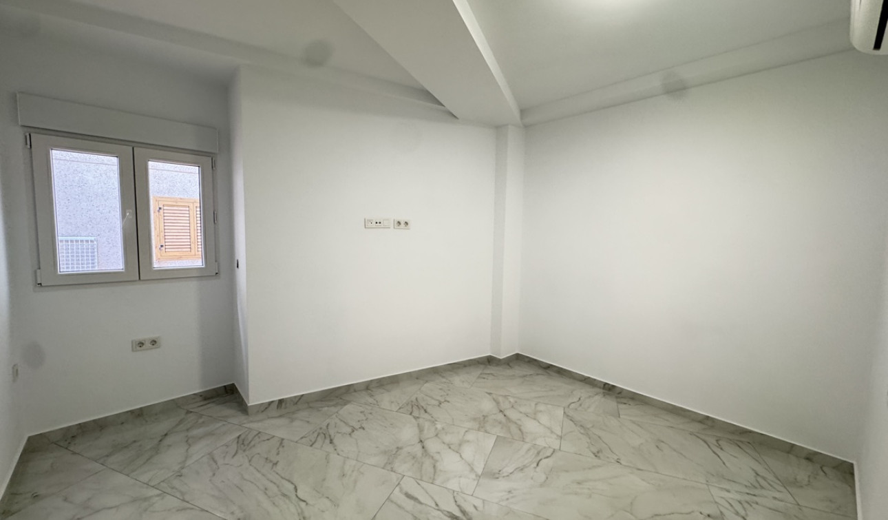 Reventa - Apartamento / Piso - Torrevieja