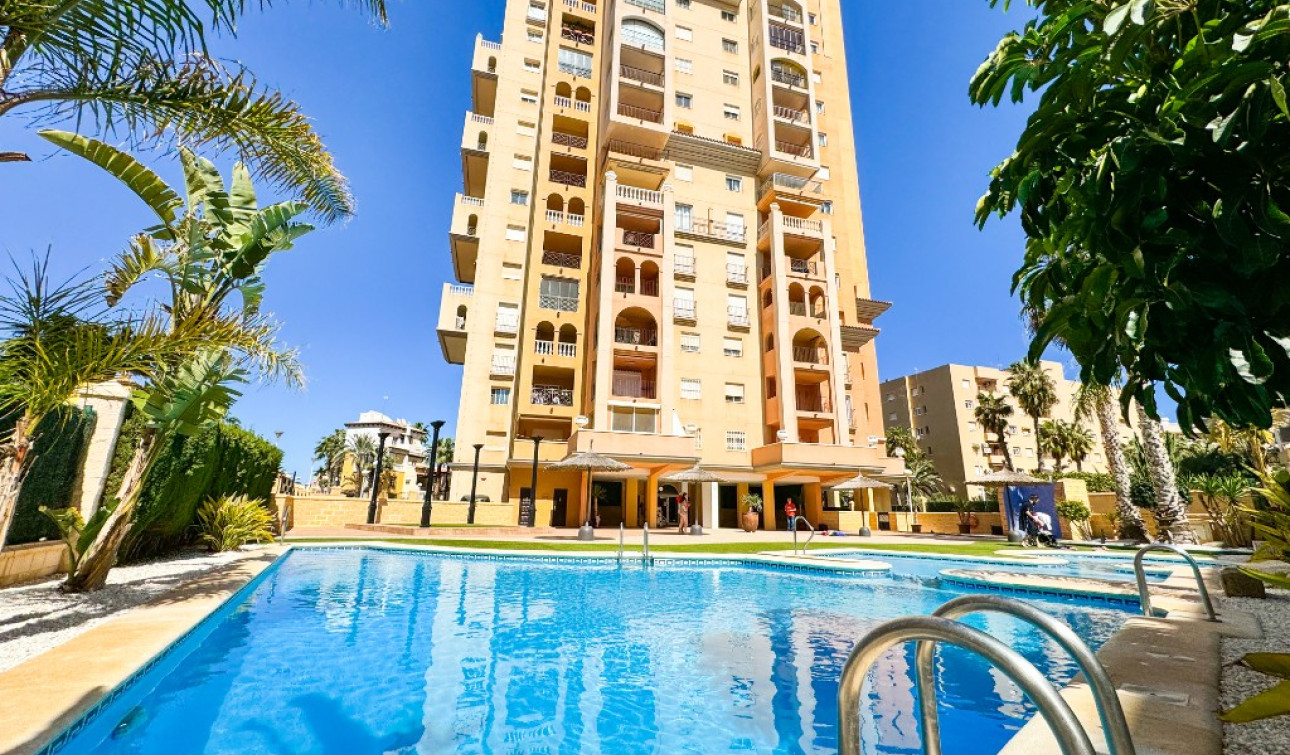 Reventa - Apartamento / Piso - Torrevieja